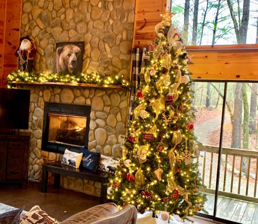 Hickory Bear - Cabin Surrounded By Pines, Sleeps 10, Hot Tub, Fire Pit, Arcade, Foosball Table & Deck Slide Broken Bow Esterno foto